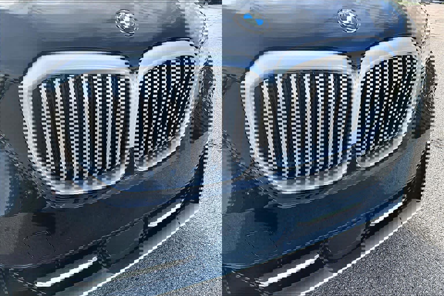 Used 2026 BMW X5 sDrive40i w/ Executive Package image 28