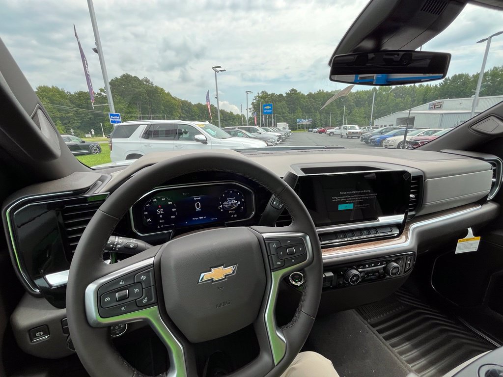 New 2026 Chevrolet Silverado 2500 LT w/ Convenience Package AWD/4WD image 19
