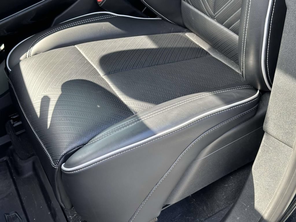 Certified 2026 Cadillac Vistiq Platinum w/ LPO, Floor Liner Package AWD/4WD image 30