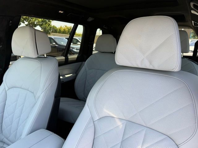Used 2026 BMW X7 xDrive40i w/ M Sport Package AWD/4WD image 20