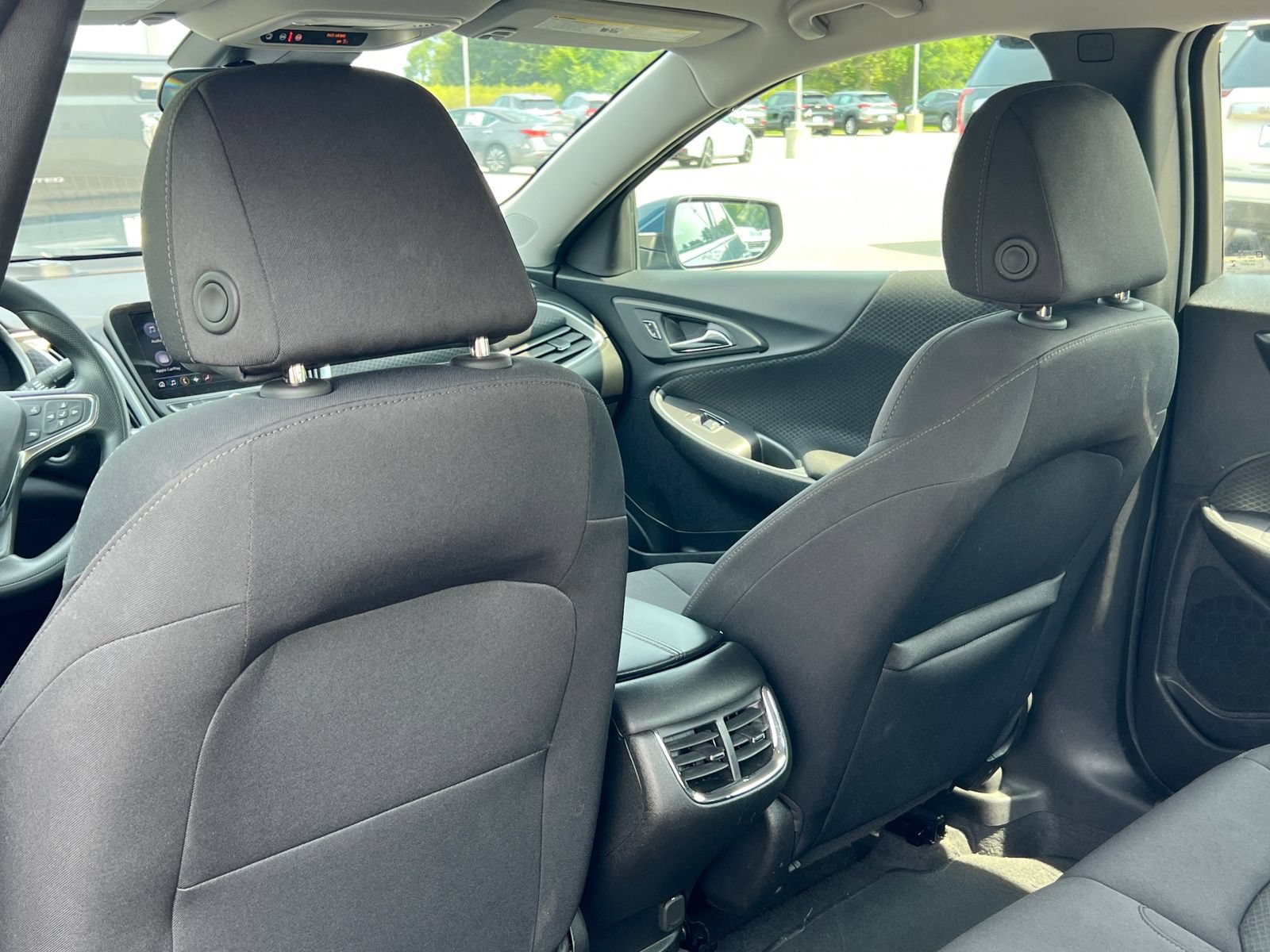 Used 2025 Chevrolet Malibu LT FWD image 30