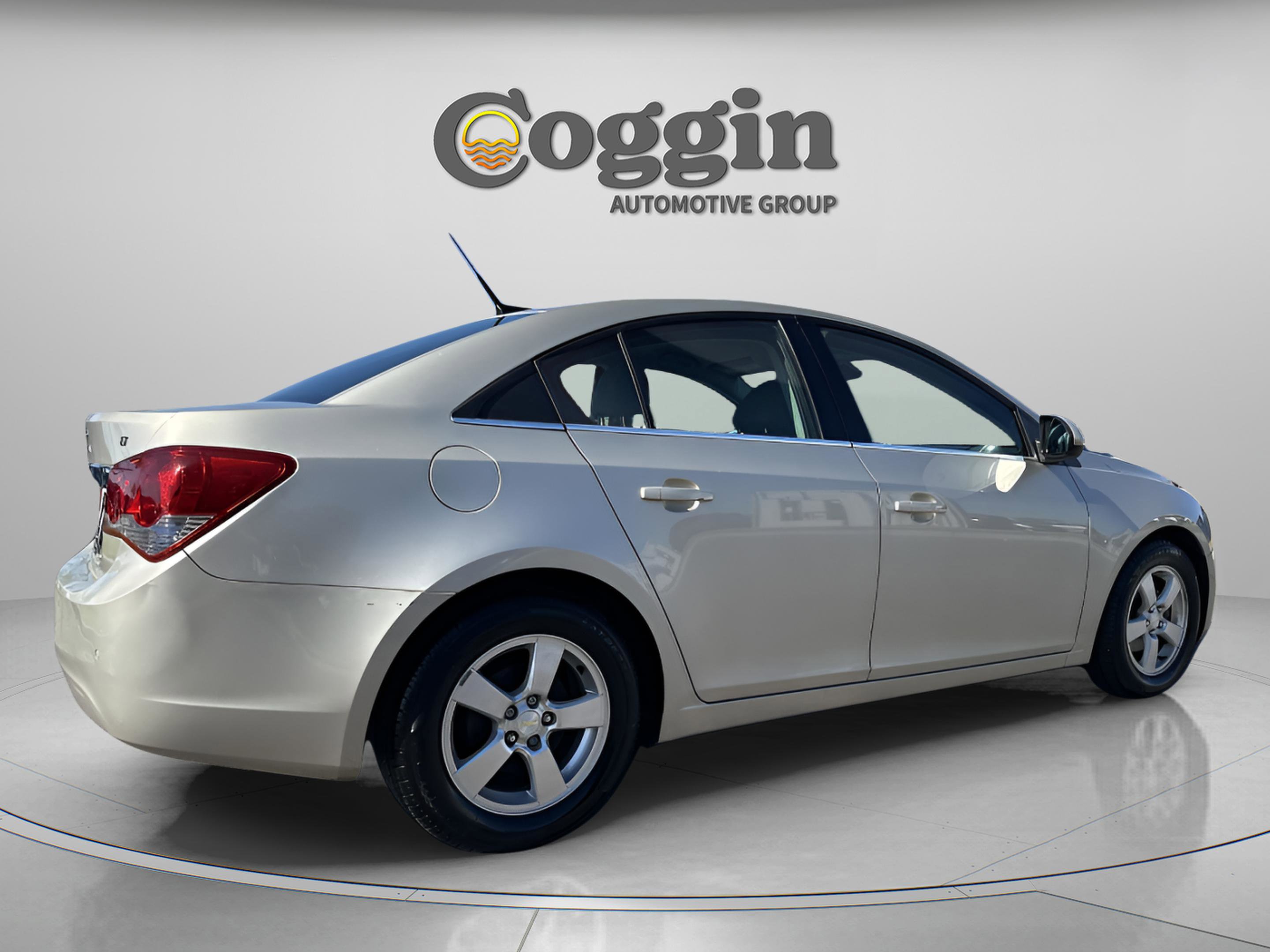 Used 2014 Chevrolet Cruze LT w/ Enhanced Safety Package image 6