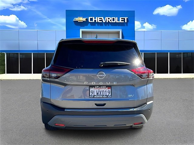 Used 2023 Nissan Rogue SV image 4