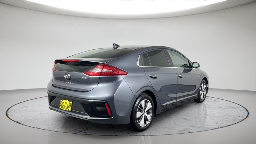 Used 2018 Hyundai Ioniq Limited FWD image 8