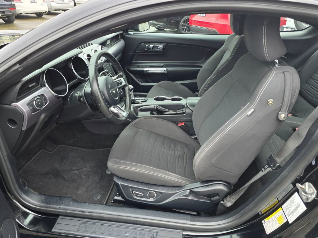 Used 2017 Ford Mustang EcoBoost image 17