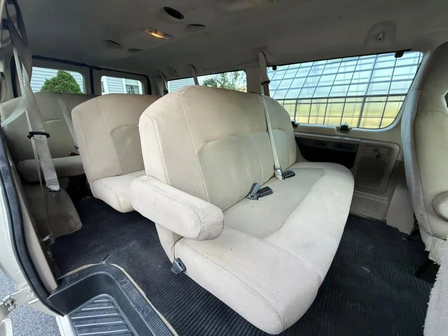 Used 2013 Ford E-350 and Econoline 350 XLT image 15