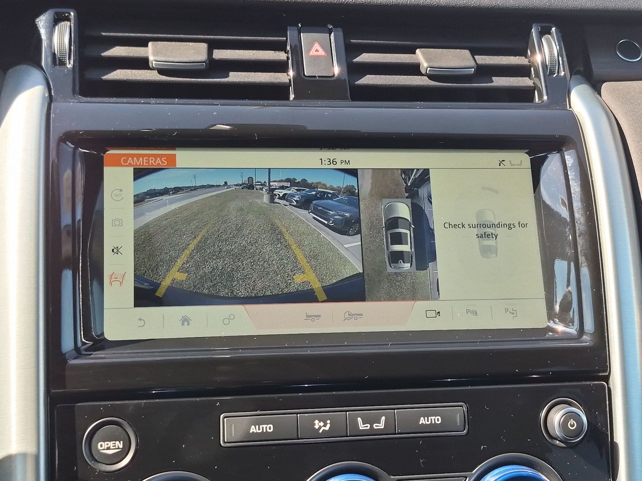 Used 2019 Land Rover Discovery HSE AWD/4WD image 24