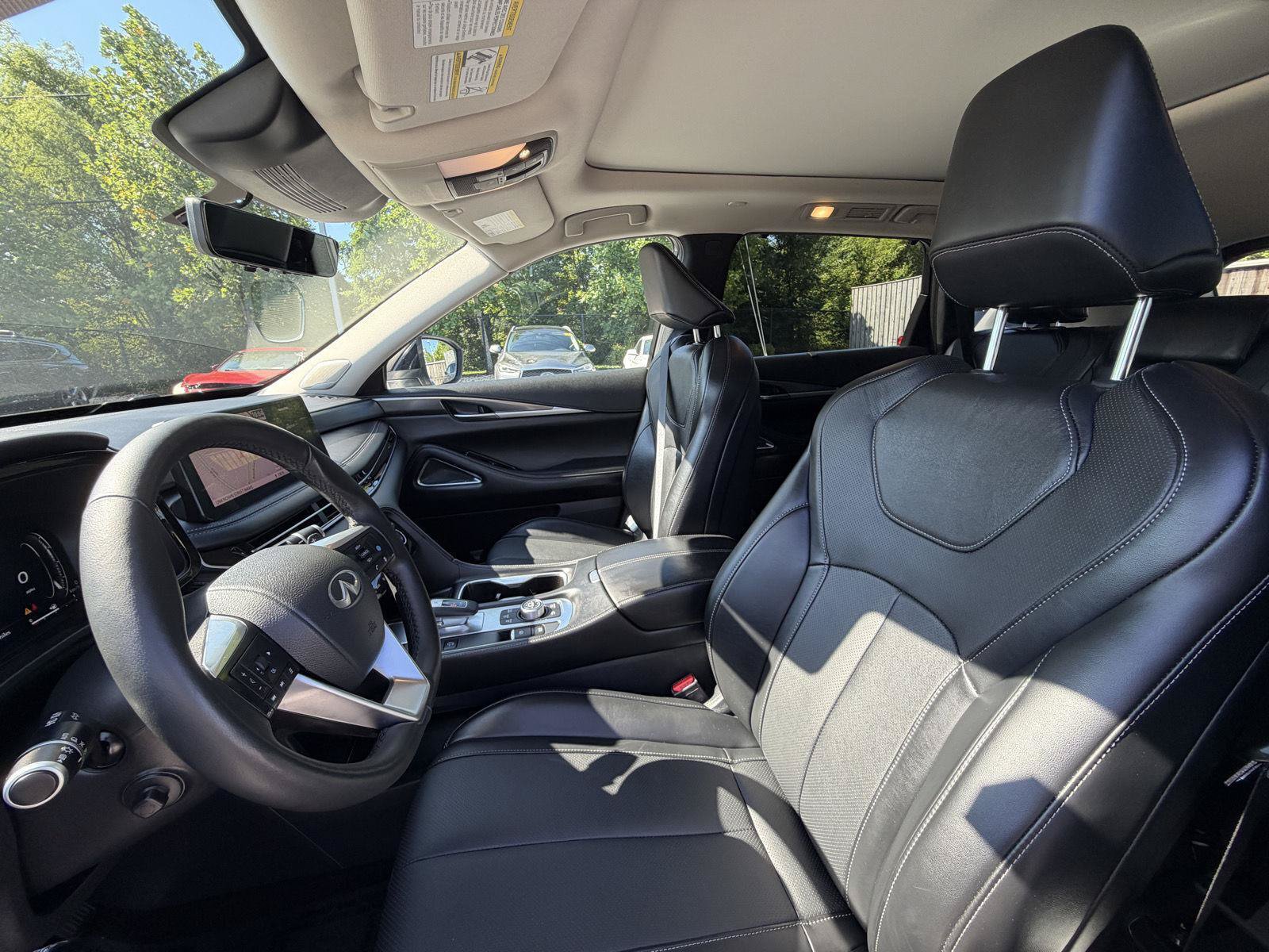 Used 2025 INFINITI QX60 Luxe w/ Vision Package AWD/4WD image 9