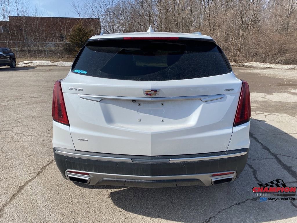 Used 2024 Cadillac XT5 Premium Luxury w/ LPO, Floor Liner Package image 9