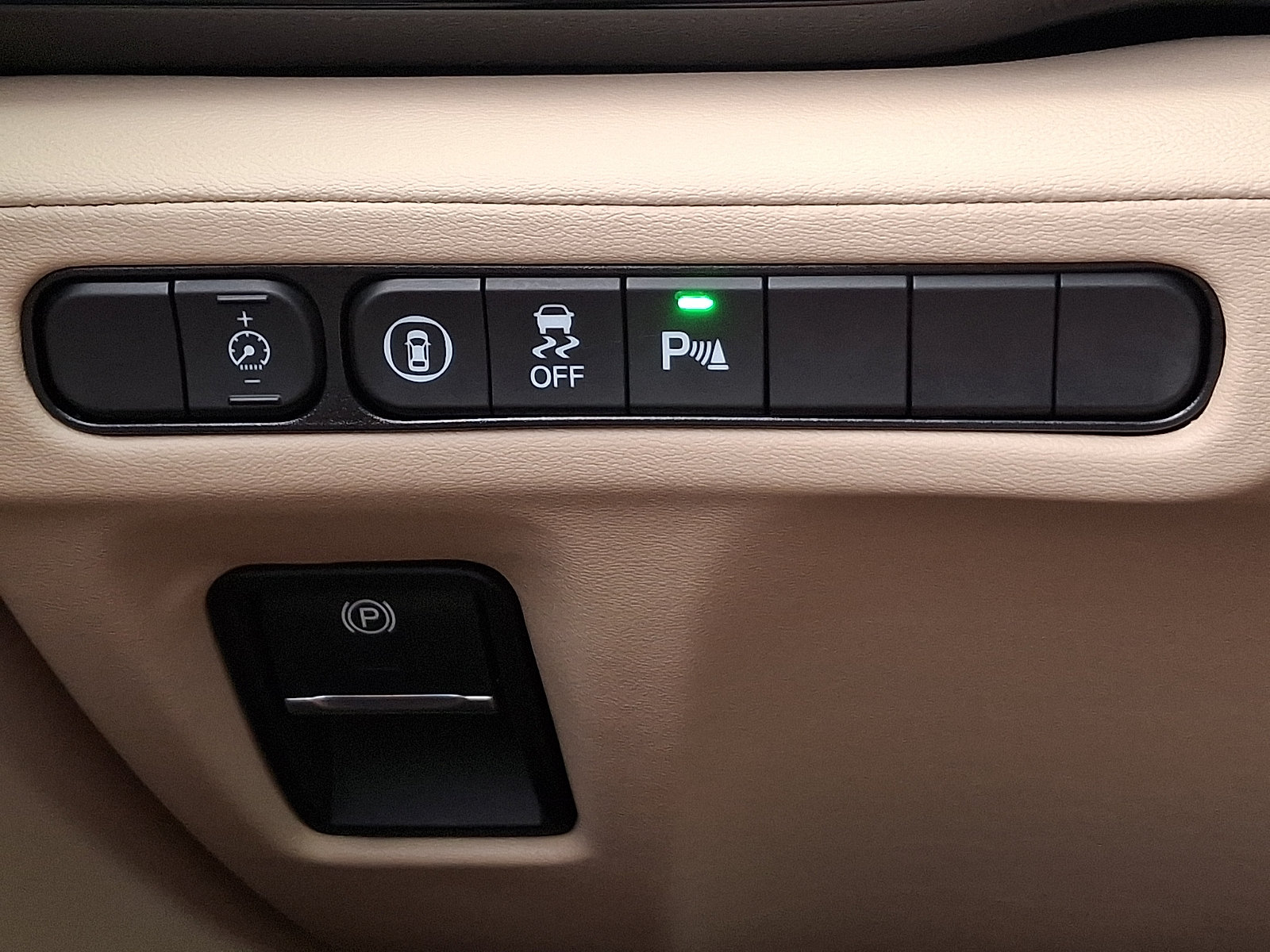 Certified 2026 Acura MDX w/ Technology Package AWD/4WD image 25