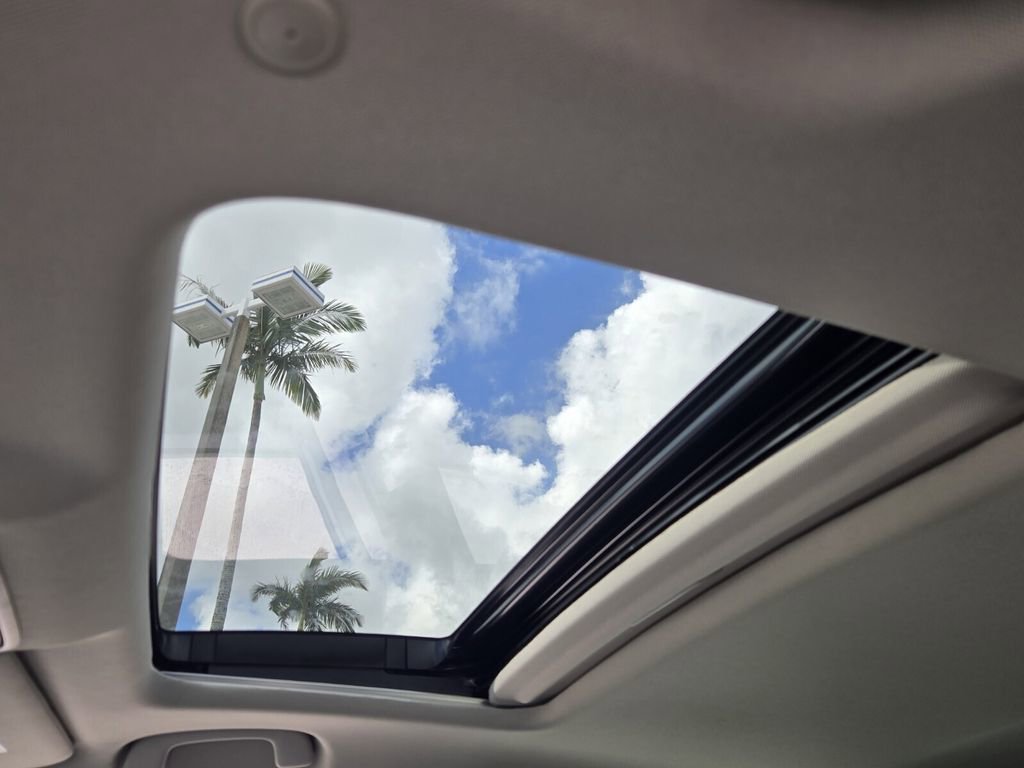 Certified 2024 Honda Accord EX image 17