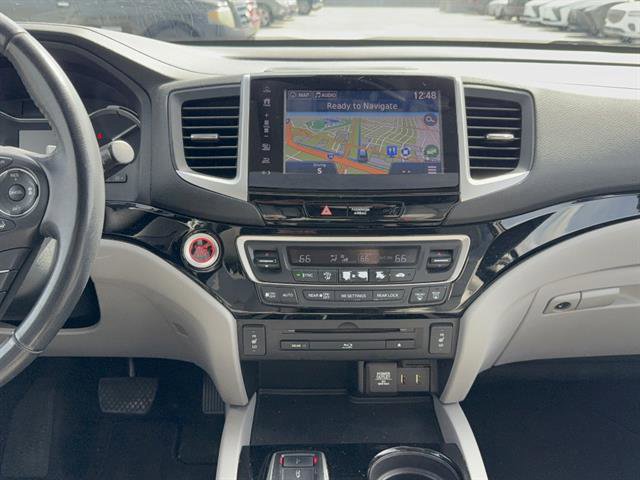 Used 2017 Honda Pilot Touring image 15