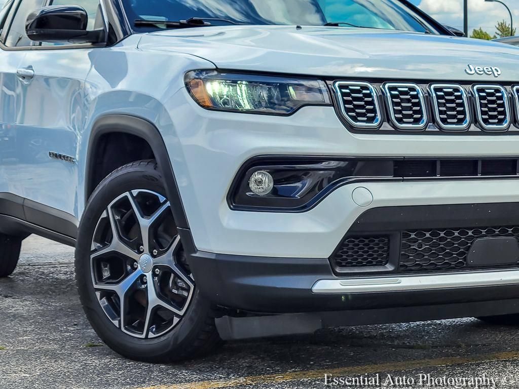 Certified 2024 Jeep Compass Limited AWD/4WD image 5