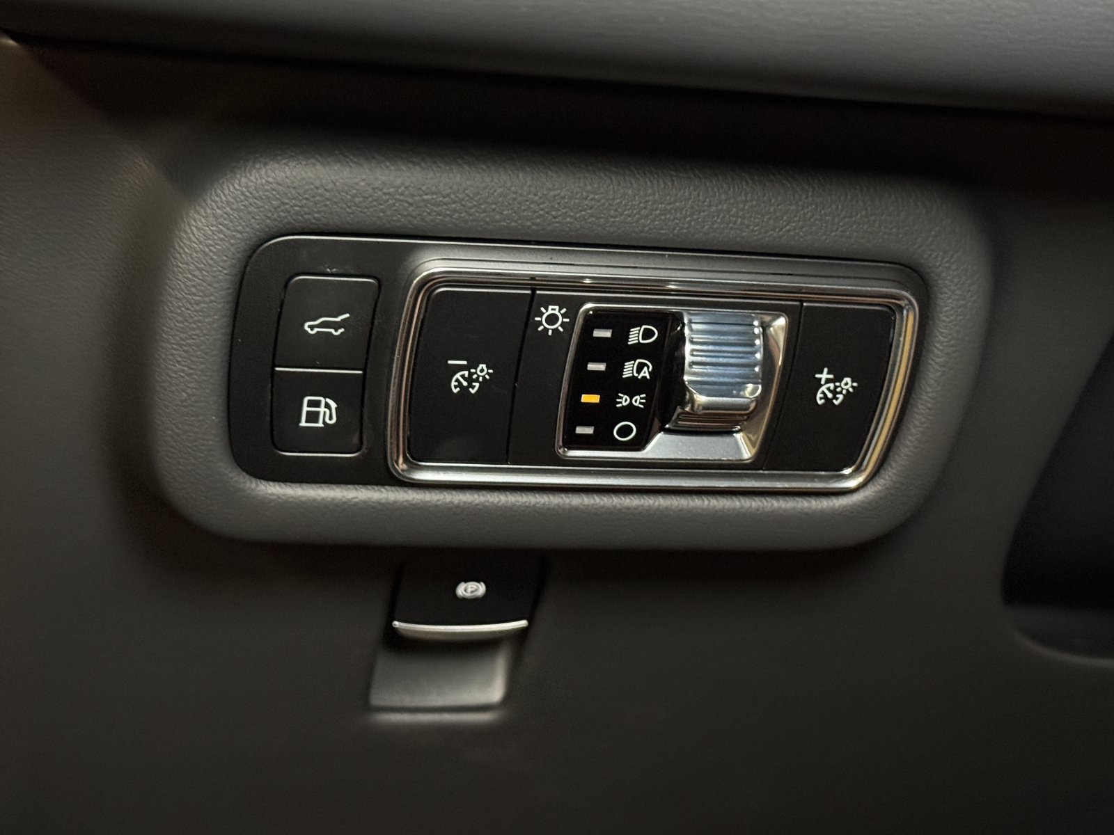 New 2026 Lincoln Nautilus Hybrid AWD/4WD image 32
