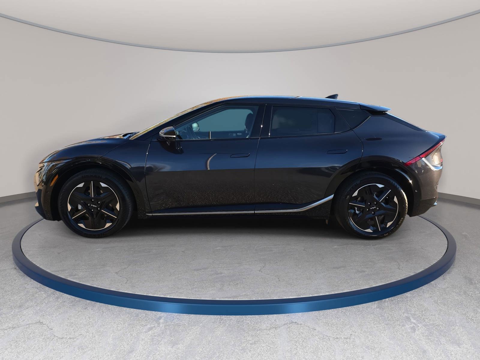 New 2025 Kia EV6 Wind RWD image 8