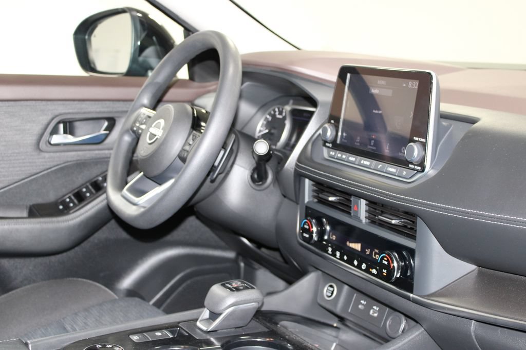 Used 2023 Nissan Rogue SV AWD/4WD image 28
