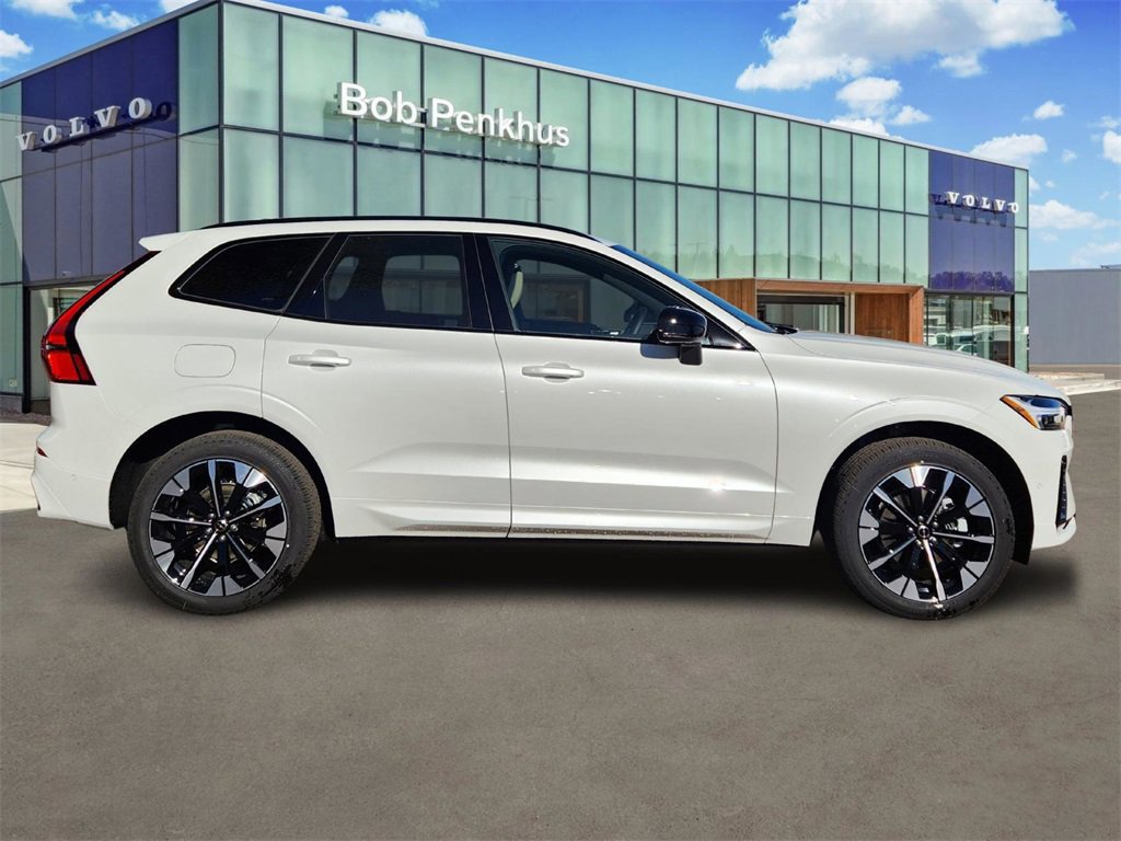 New 2026 Volvo XC60 B5 Plus w/ Protection Package Premier image 27