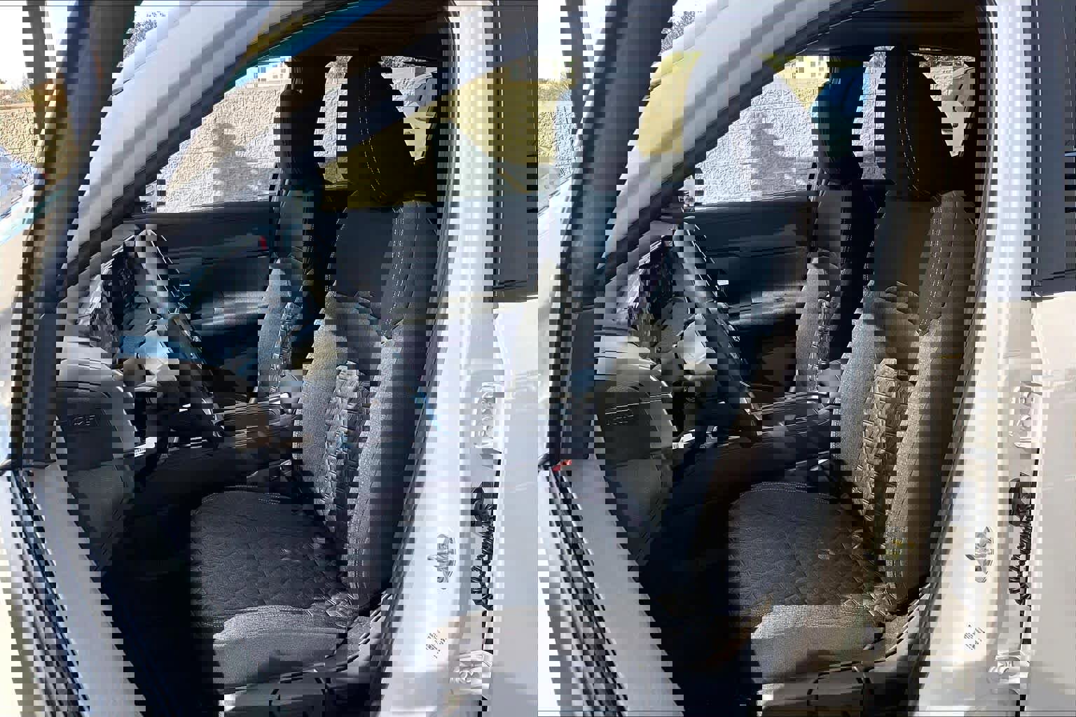 New 2026 Nissan Kicks SV image 15