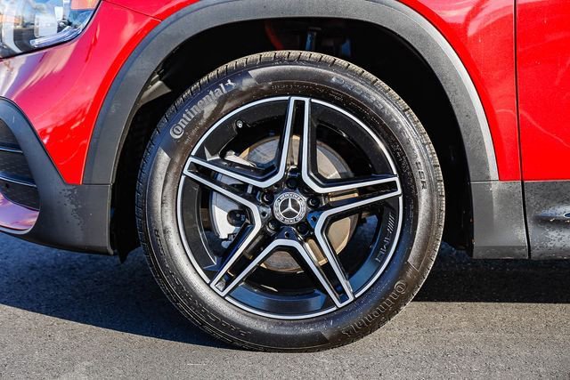 Used 2023 Mercedes-Benz GLB 250 4MATIC image 9