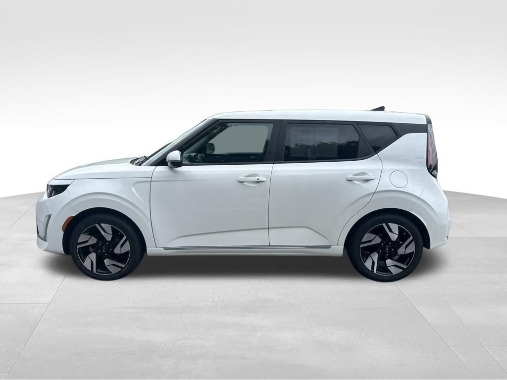Used 2023 Kia Soul GT-Line FWD video 2
