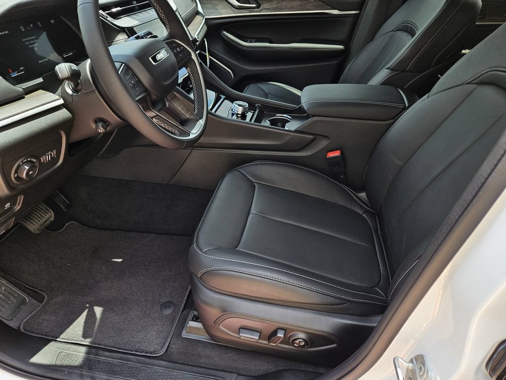 New 2026 Jeep Grand Cherokee L Limited AWD/4WD image 14