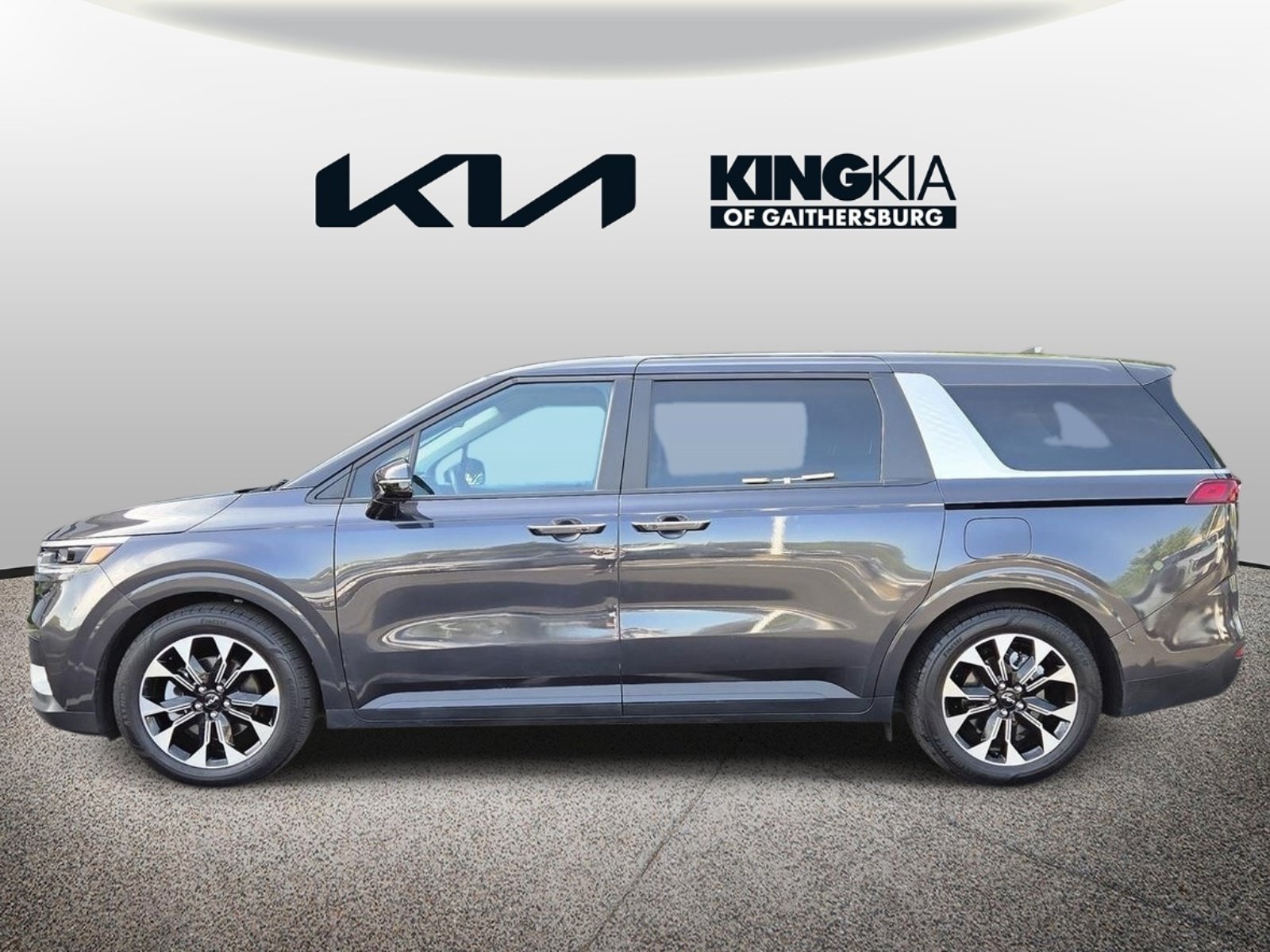 Certified 2024 Kia Carnival EX FWD image 7