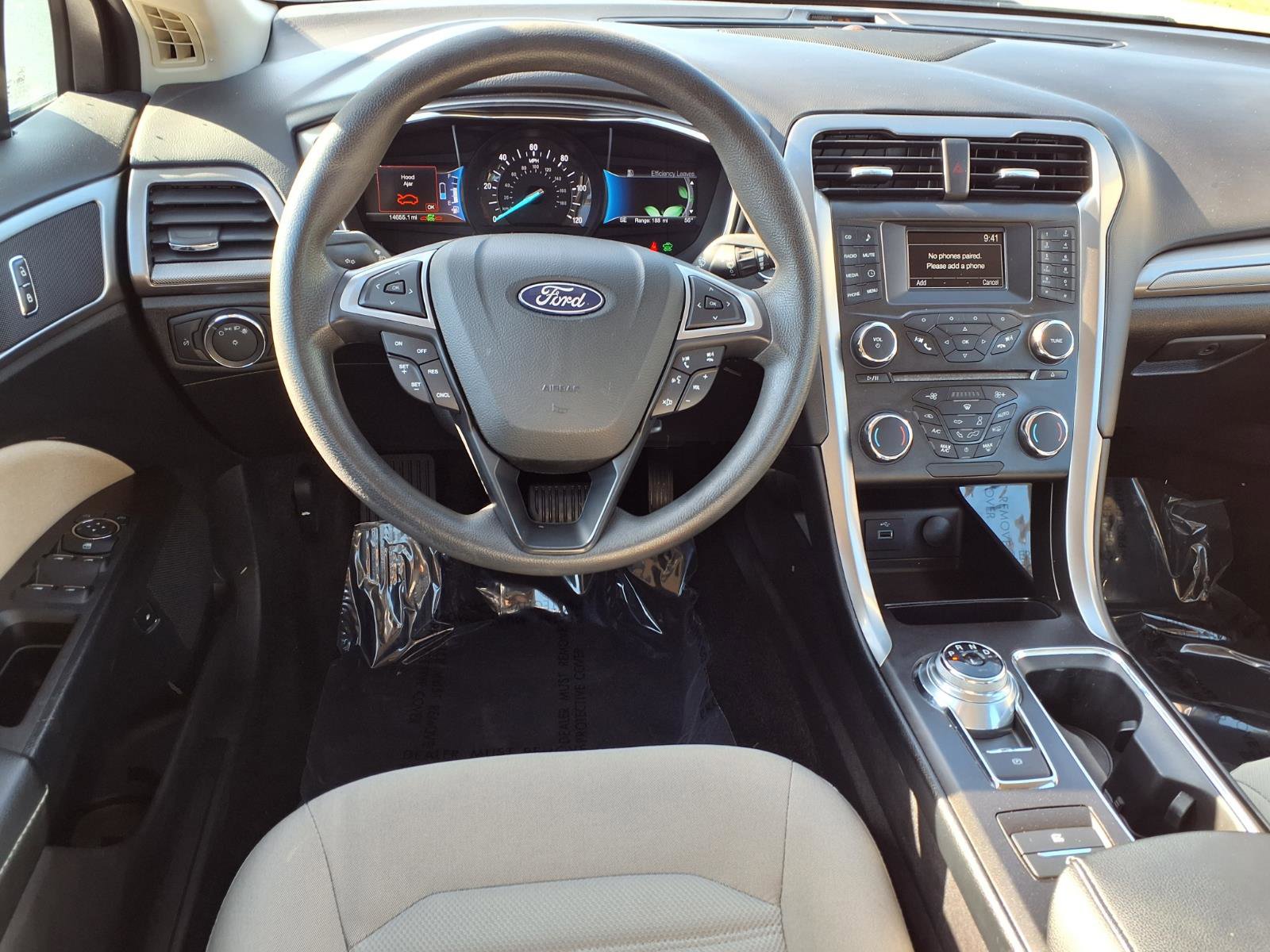 Used 2018 Ford Fusion S FWD image 3
