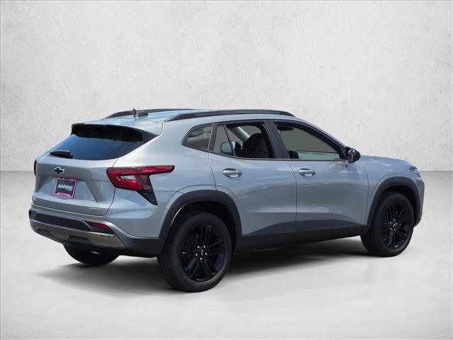 New 2026 Chevrolet Trax ACTIV FWD image 2