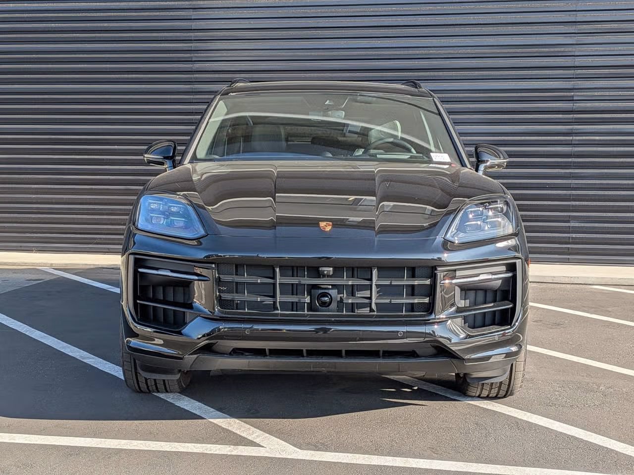 Certified 2025 Porsche Cayenne E-Hybrid AWD/4WD image 10