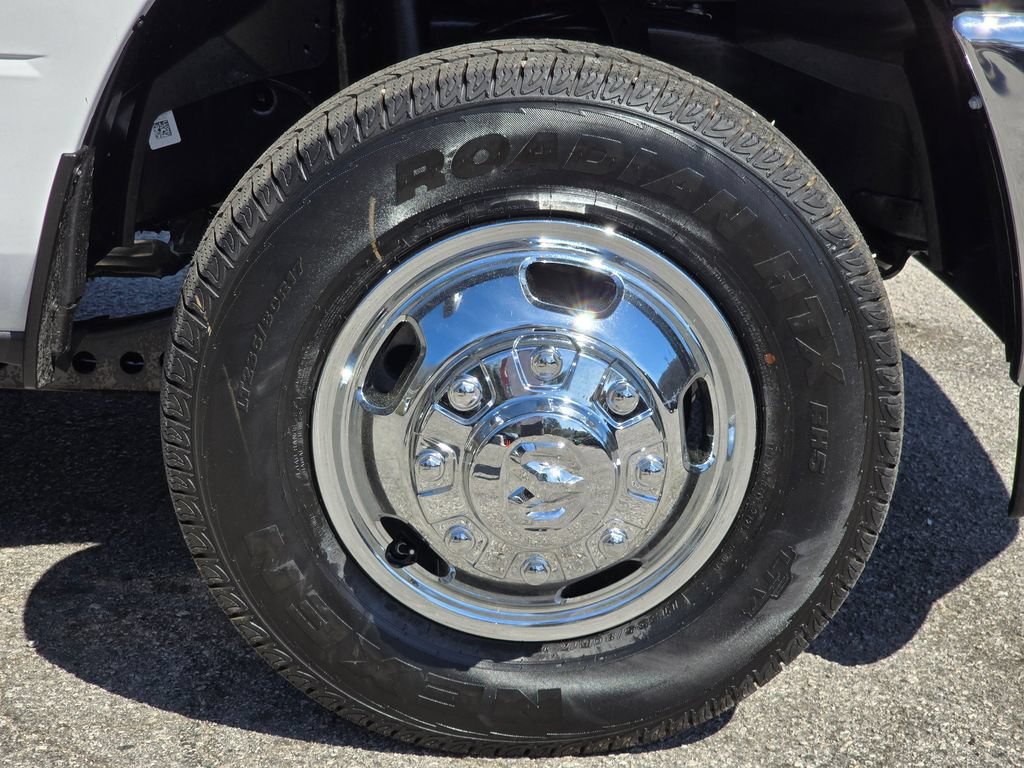 New 2026 RAM 3500 Tradesman AWD/4WD image 12