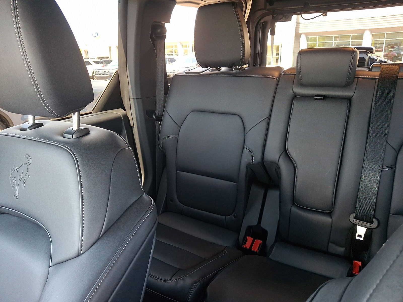 Certified 2025 Ford Bronco Big Bend w/ Black Diamond Package AWD/4WD image 17