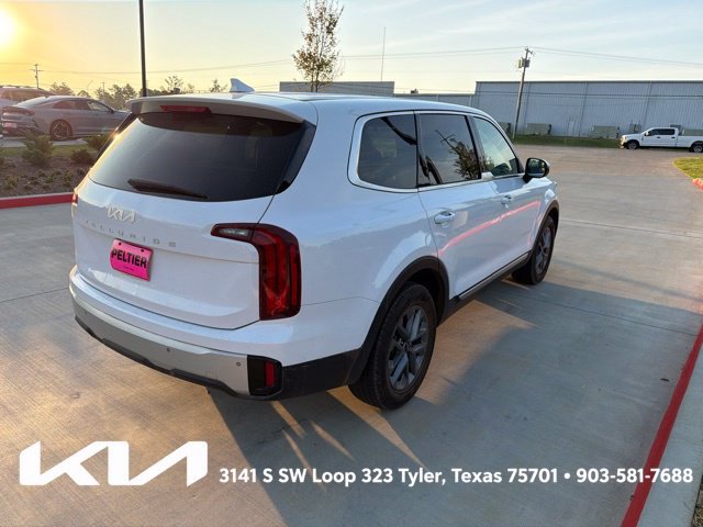 Used 2024 Kia Telluride LX FWD image 11