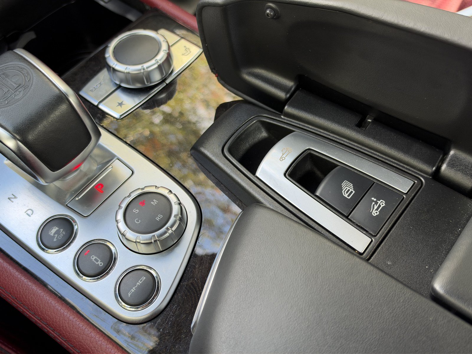 Used 2013 Mercedes-Benz SL 63 AMG image 30