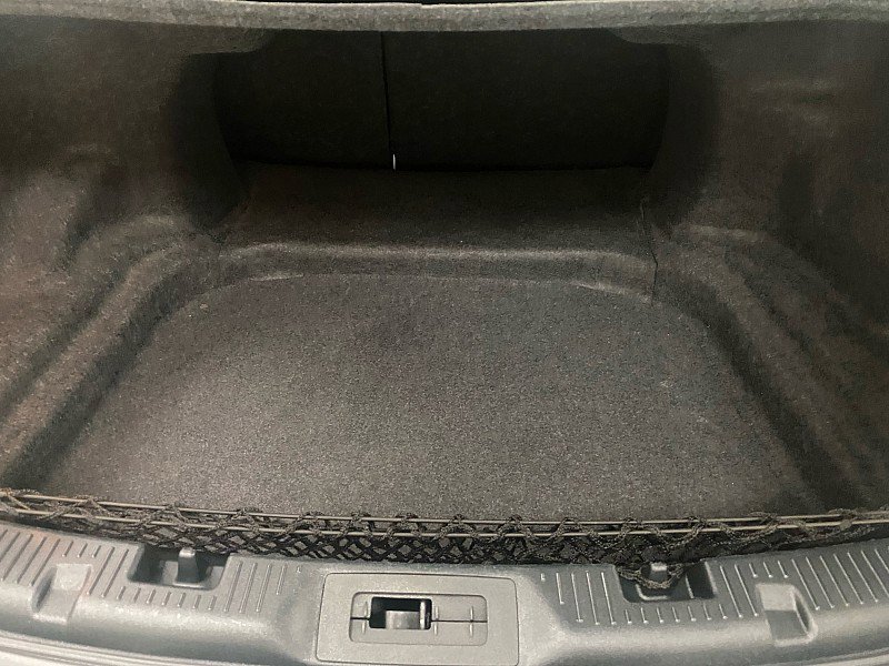 Used 2017 Ford Taurus Limited w/ Driver Assist Package image 12