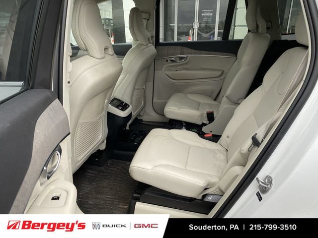 Used 2024 Volvo XC90 B6 Plus AWD/4WD image 16