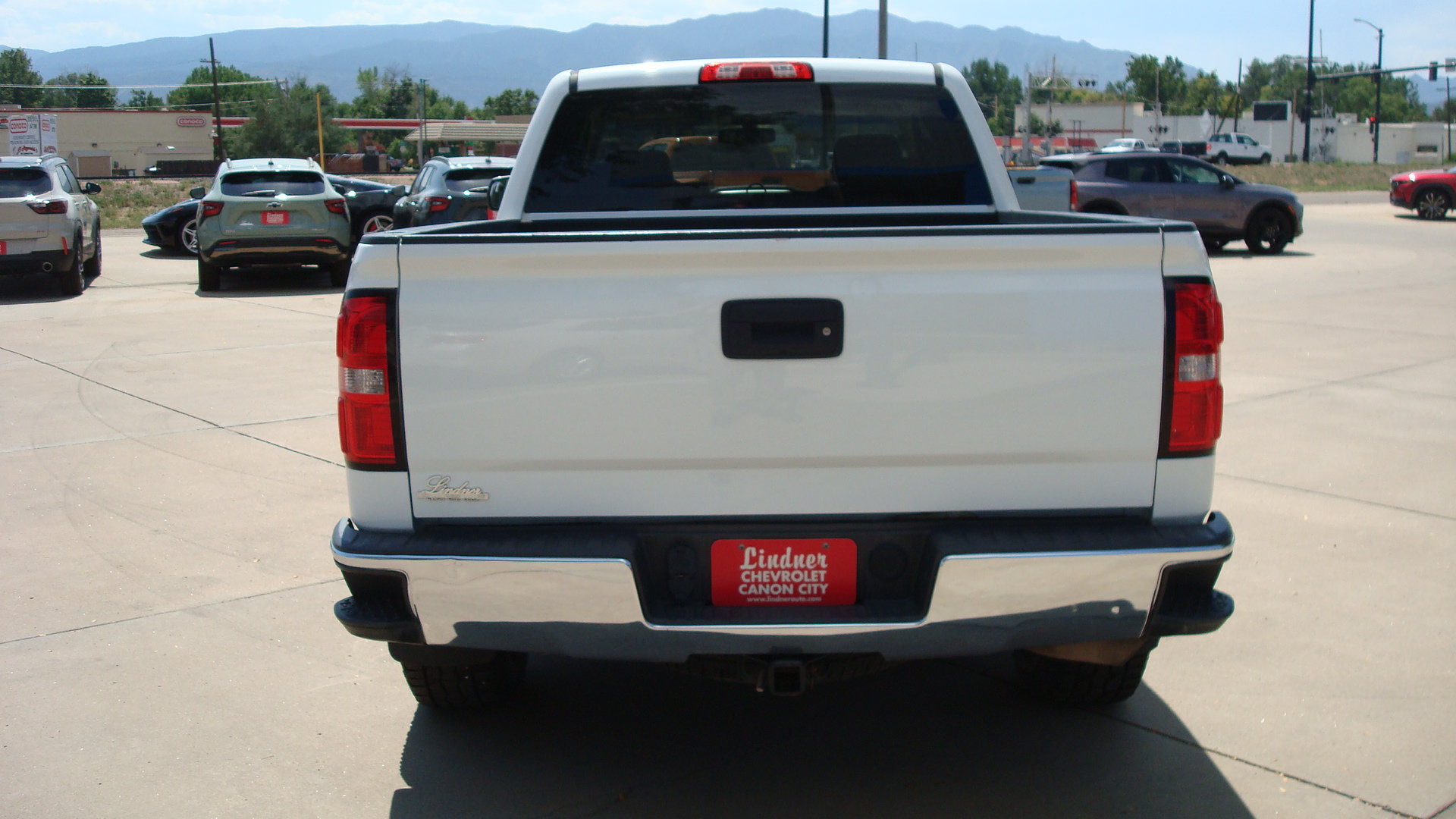 Used 2015 GMC Sierra 1500 SLT w/ Suspension Package, Off-Road AWD/4WD image 5