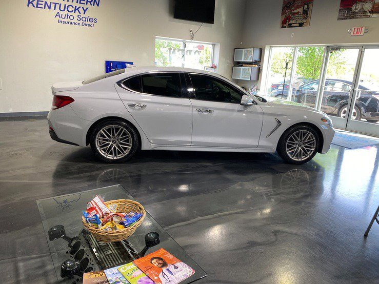 Used 2020 Genesis G70 2.0T RWD image 2