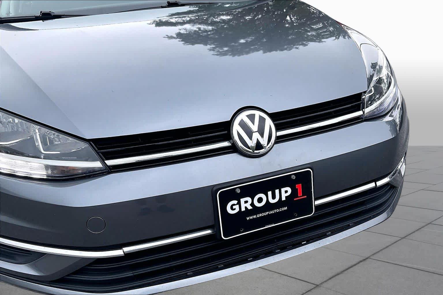 Used 2019 Volkswagen Golf S FWD image 29