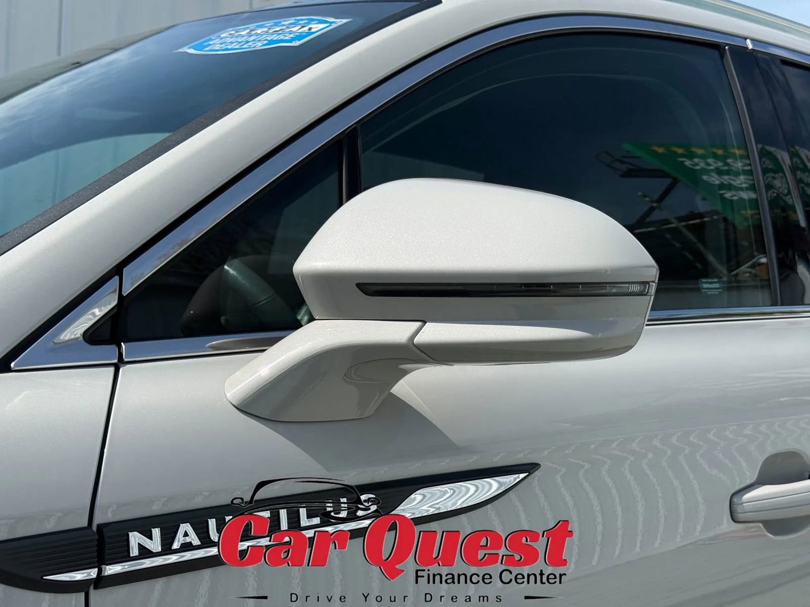 Used 2021 Lincoln Nautilus Reserve image 25