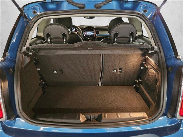 Used 2024 MINI Cooper 2-Door Hardtop FWD image 6