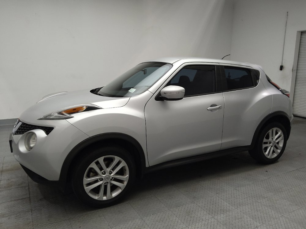 Used 2017 Nissan Juke S FWD image 2