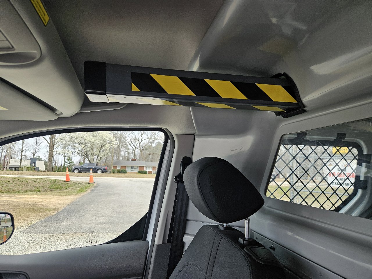 Used 2022 Ford Transit Connect XL image 40