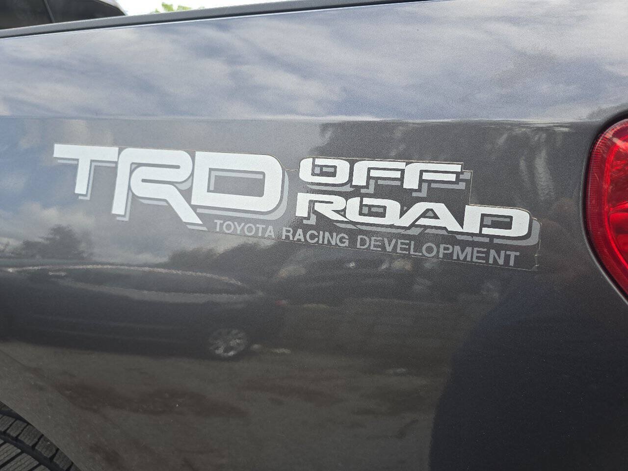 Used 2012 Toyota Tundra 4x4 Double Cab w/ TRD Off-Road Pkg image 5