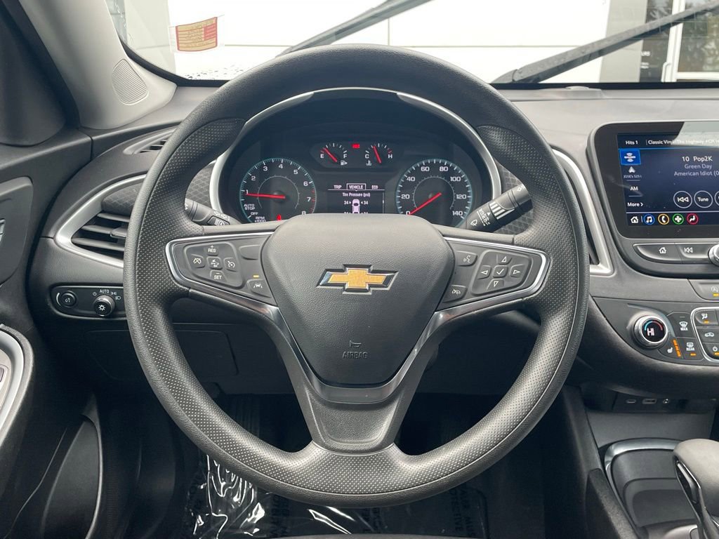 Used 2024 Chevrolet Malibu LT image 19