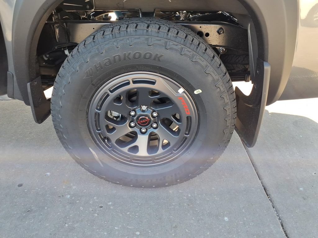 New 2026 Nissan Frontier PRO-4X w/ Tow Package AWD/4WD image 10