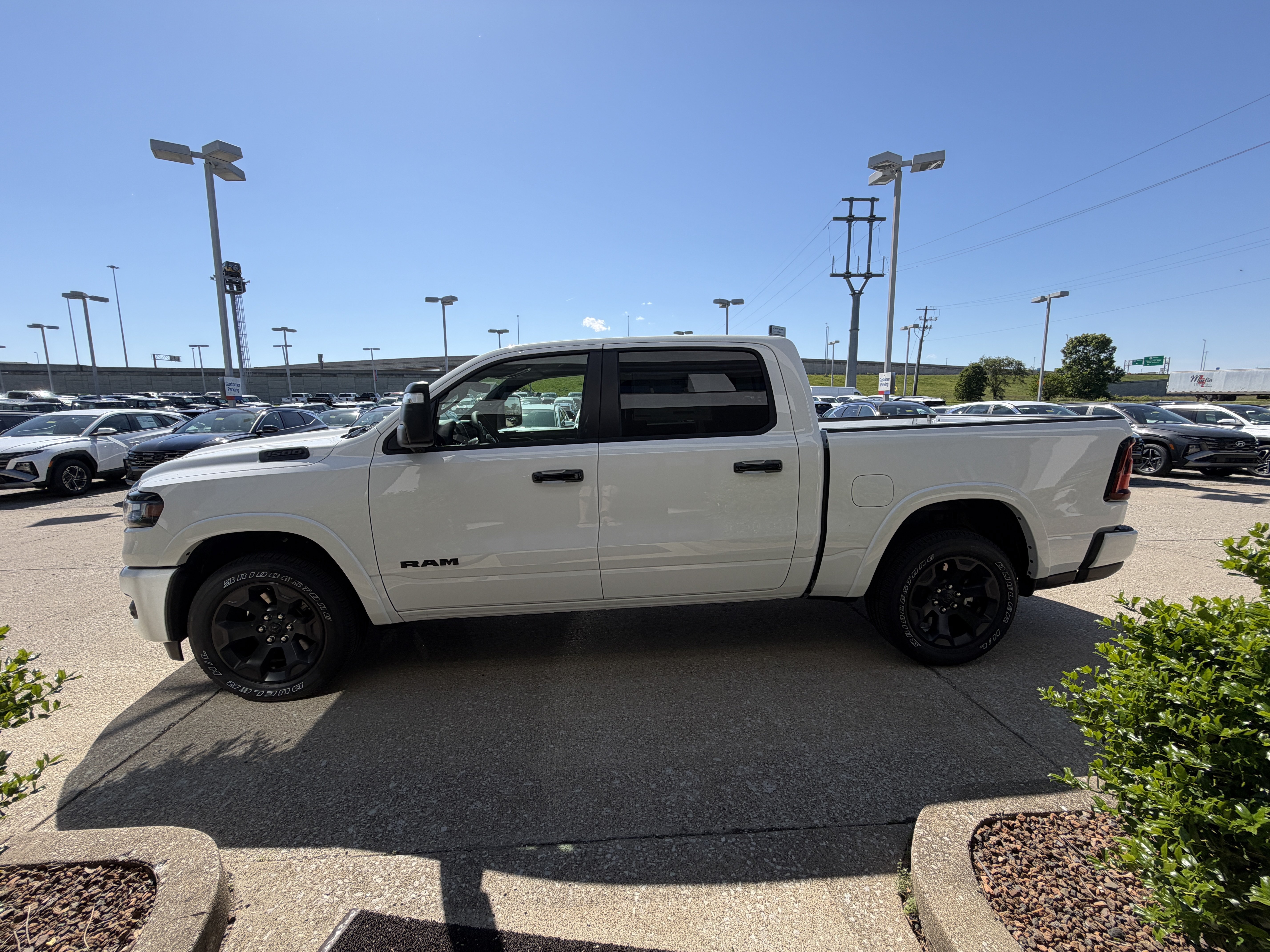New 2026 RAM 1500 Big Horn AWD/4WD image 13