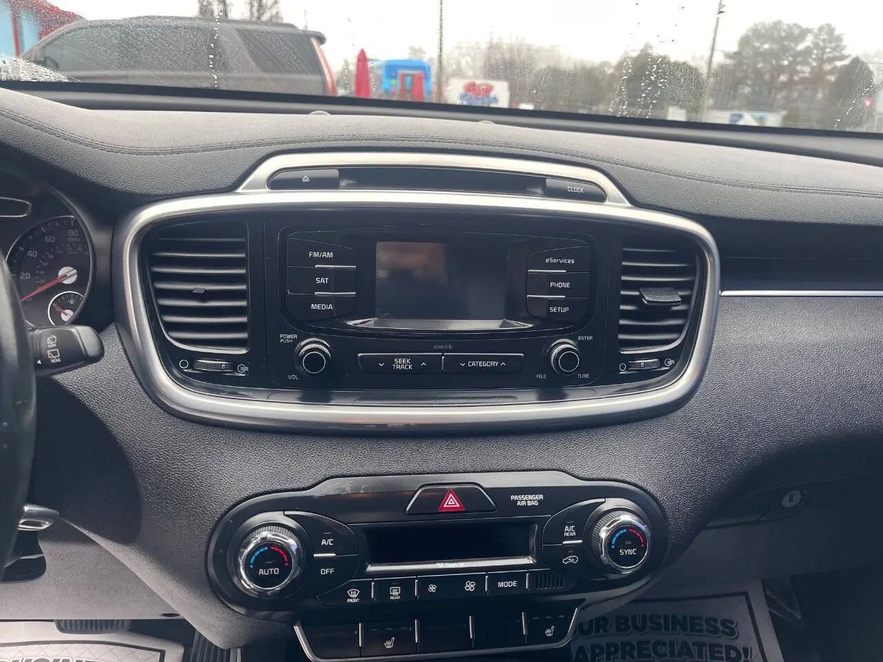 Used 2016 Kia Sorento EX image 19