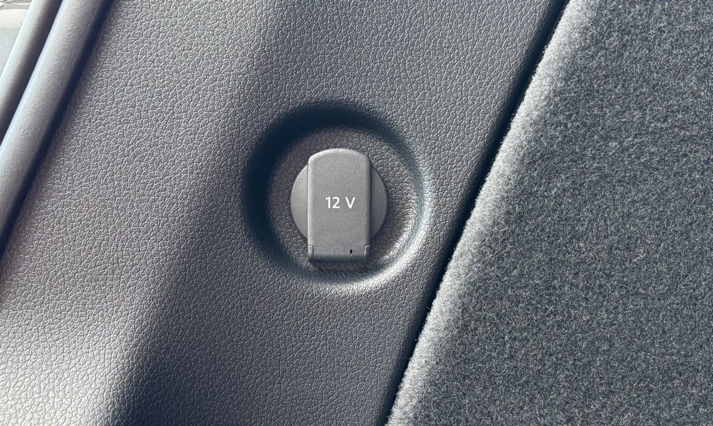 New 2026 Porsche Macan image 12