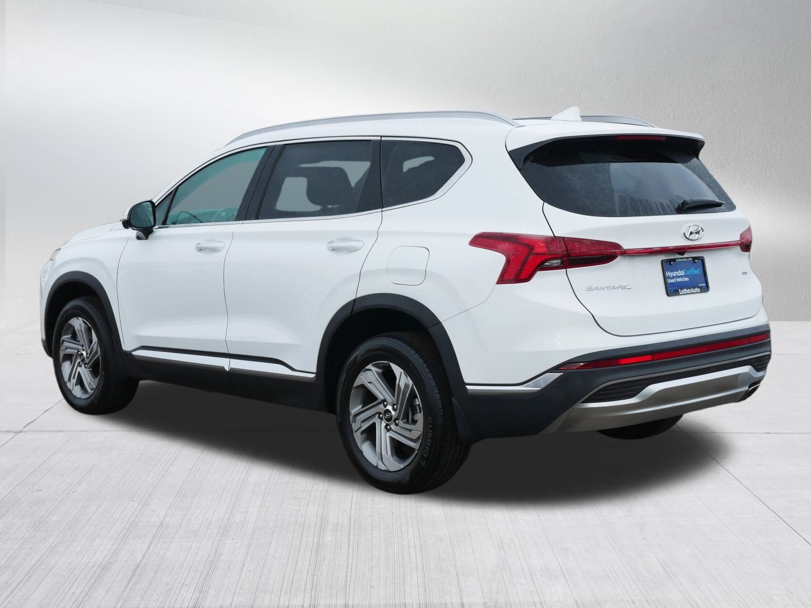 Certified 2023 Hyundai Santa Fe SEL w/ Premium Package image 5