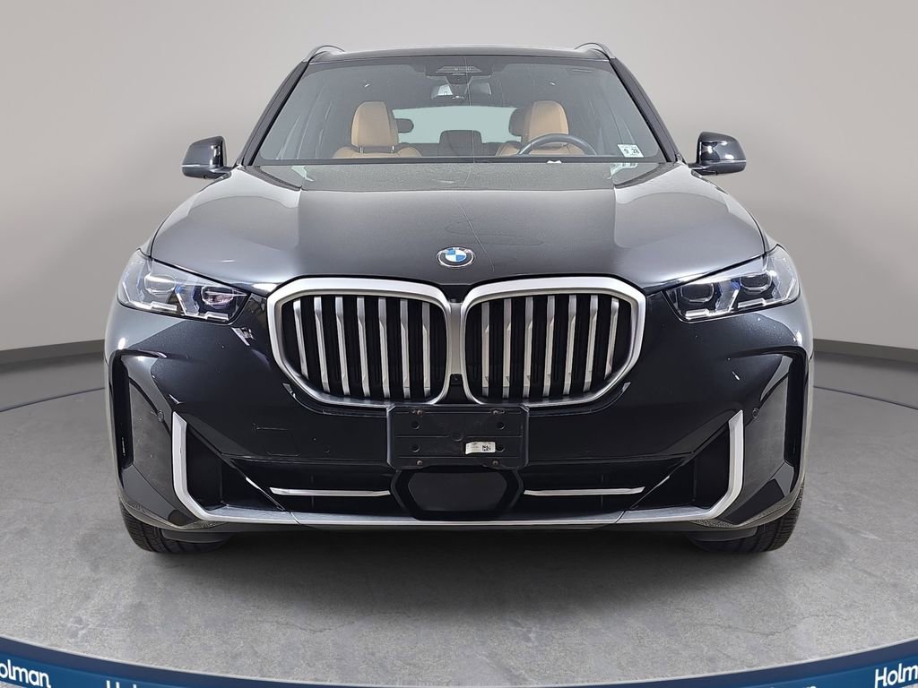 Certified 2024 BMW X5 xDrive40i w/ Premium Package image 3